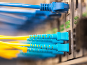 Ni i Byakoreshejwe cyane Iyinjiza / ibisohoka Idirishya ya fibre optike